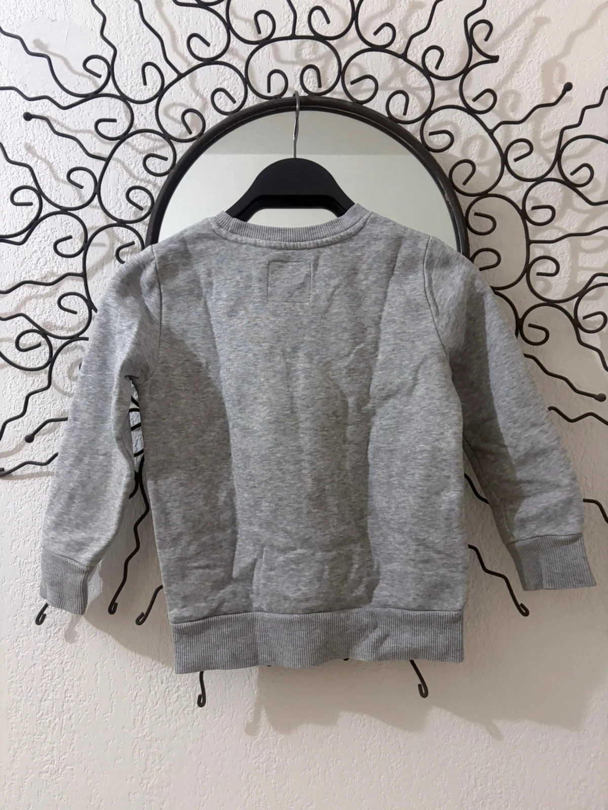 🔵 Gray Sweatshirt with BRAVE Courageous Print Size 7 Years – photo 3